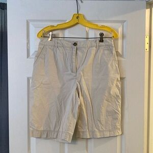 Basic Editions Beige shorts size 10